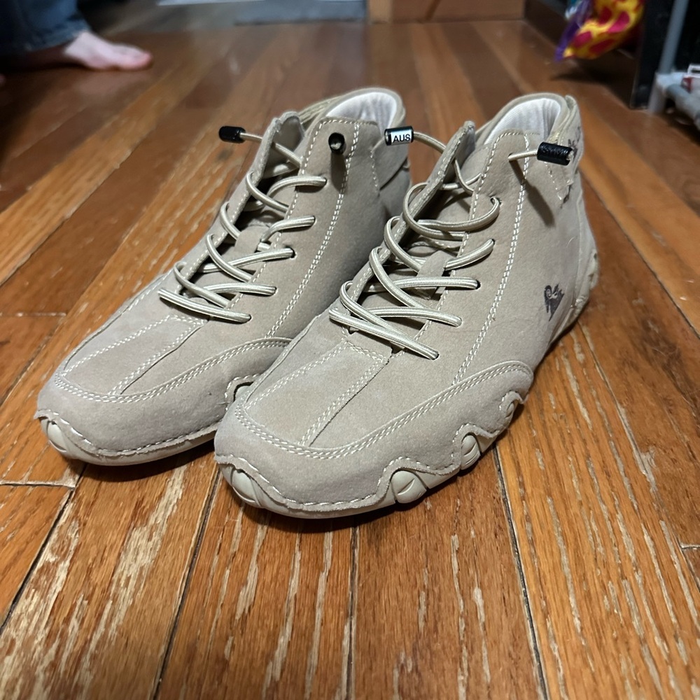 BUY 2 GET 2🔥 Tan No-tie sneakers